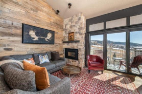Penthouse Condo In The Heart Of The Ski Area!